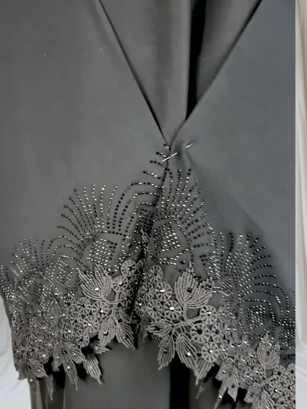High Quality Elegant Dubai Abaya with Embroidery-Black ) - Image 3